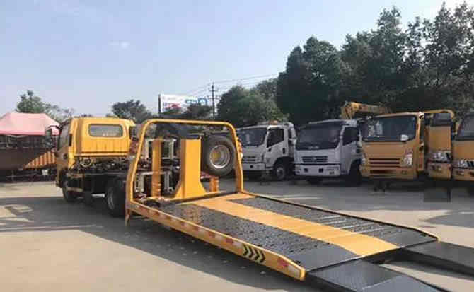 建始汽车中途维修案例